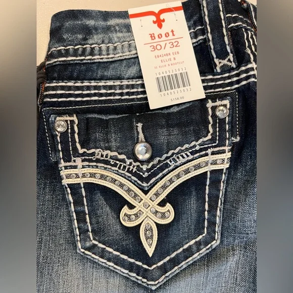 NWT Gorgeous Rock Revival Boot cut jeans! Size 30